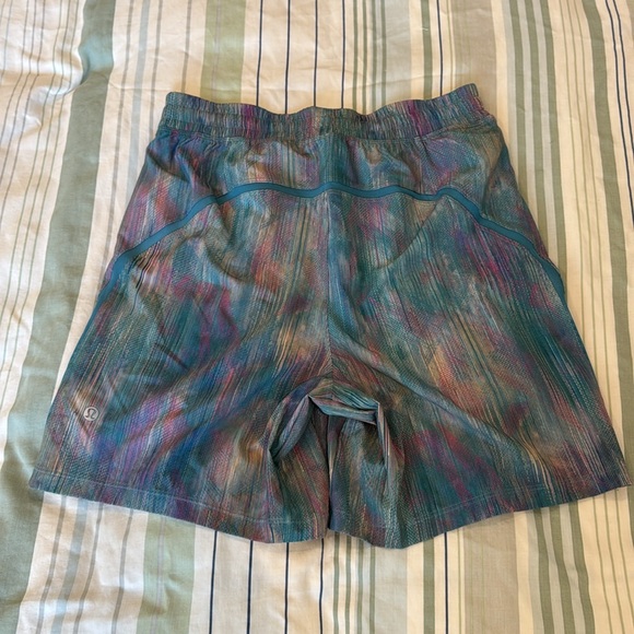 Men’s Lululemon shorts. - Picture 2 of 3